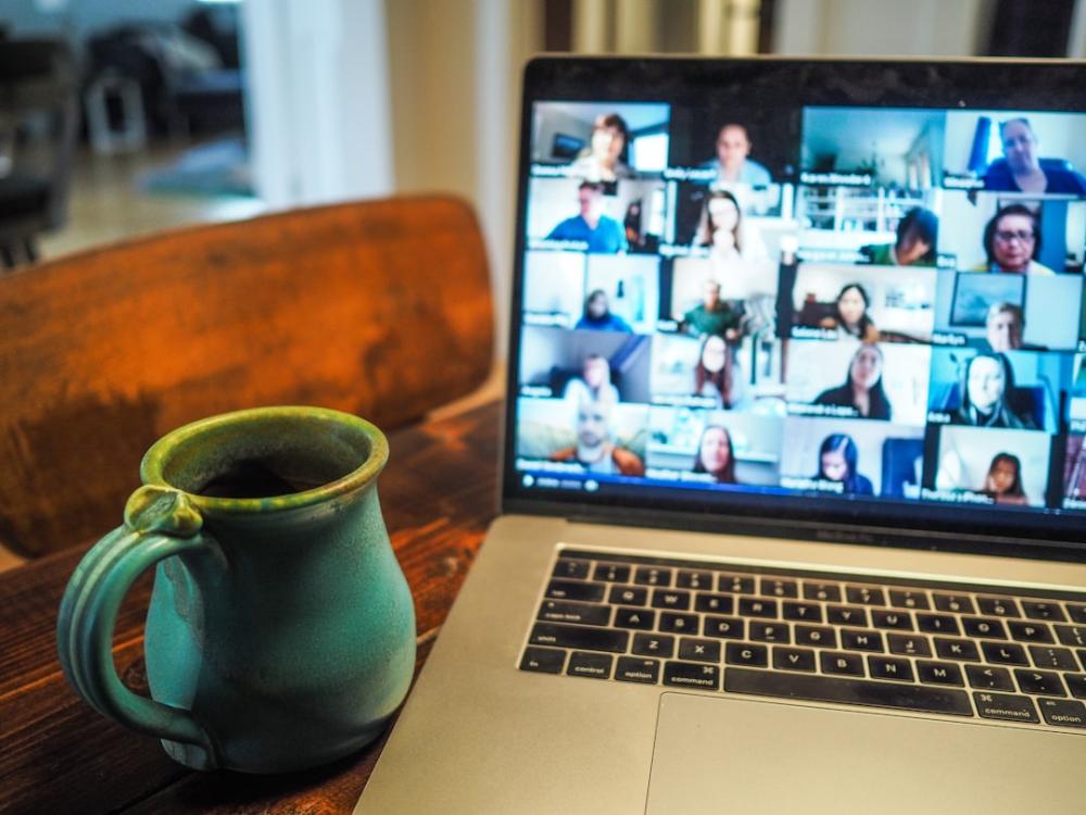 Vin online – guide till att handla vin på nätet
